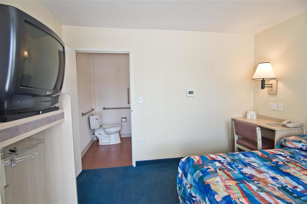 Motel 6-Reno, Nv - Virginia Plumb Bilik gambar